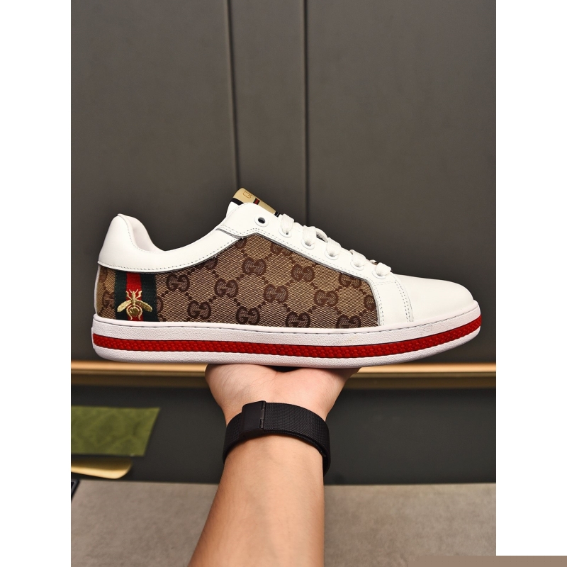 G*u*i casual shoes